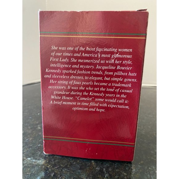 Heirloom Carlton Cards First Lady Jacqueline Kennedy Ornament,  2nd in Collectio - Picture 9 of 9